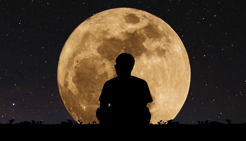 ماه و مرد یک مثال کاربردی برای آموزش نوشتن تگ آلت تصاویر